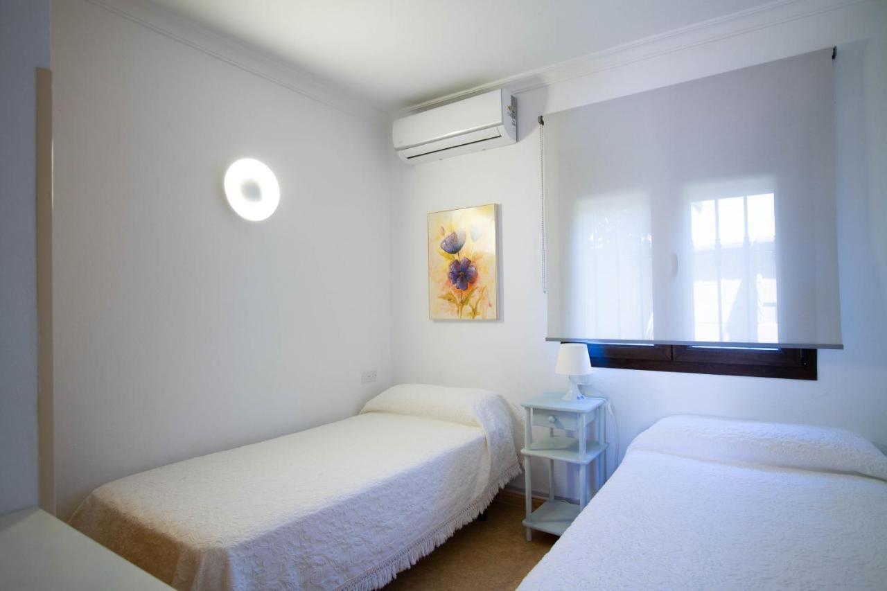 Apartamentos Turisticos Trajano Bolonia Bagian luar foto