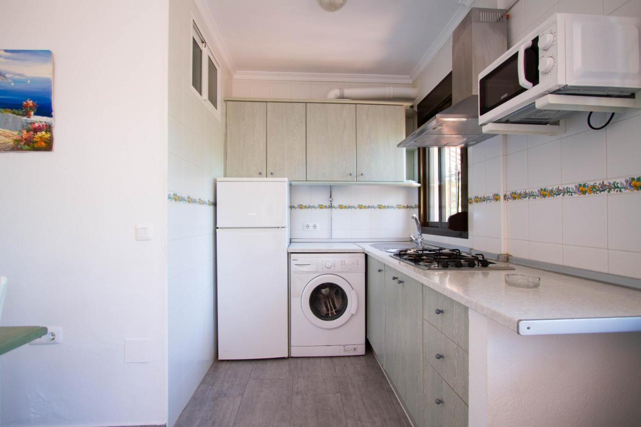 Apartamentos Turisticos Trajano Bolonia Bagian luar foto