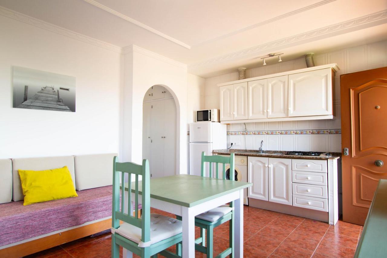 Apartamentos Turisticos Trajano Bolonia Bagian luar foto