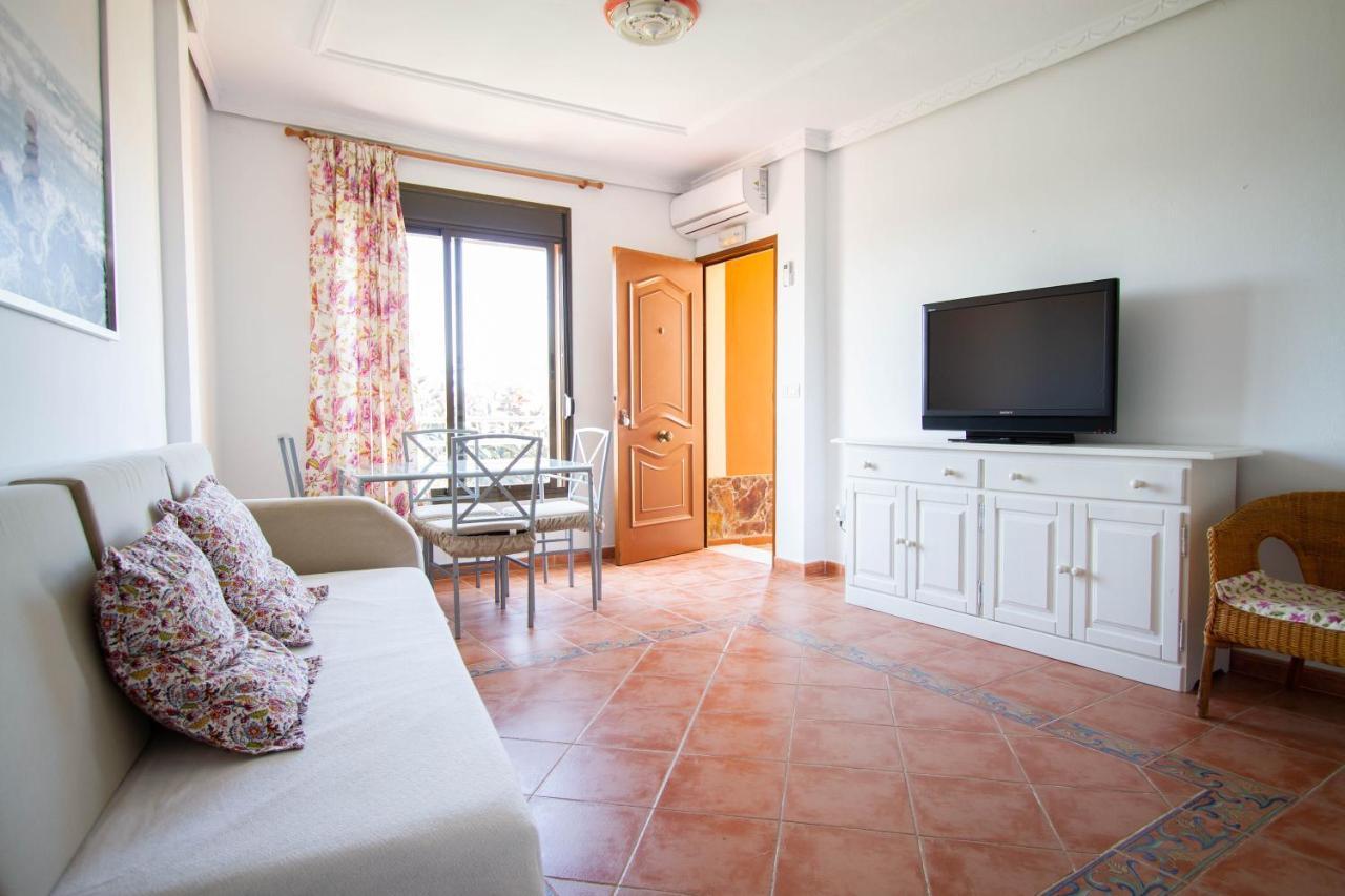 Apartamentos Turisticos Trajano Bolonia Bagian luar foto